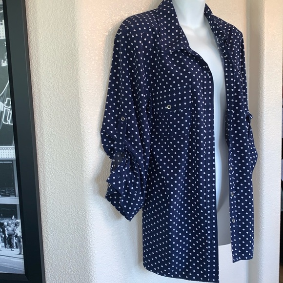 NOTATIONS Navy/white polka dot shirt blouse, side slits, silver buttons. L EUC - Picture 3 of 17